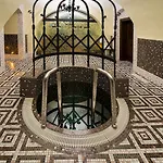 מלון Arcadia Boutique 4*