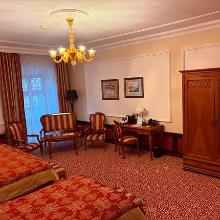 Arcadia Boutique Hotel 4*