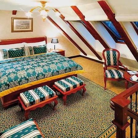 Arcadia Boutique 4*