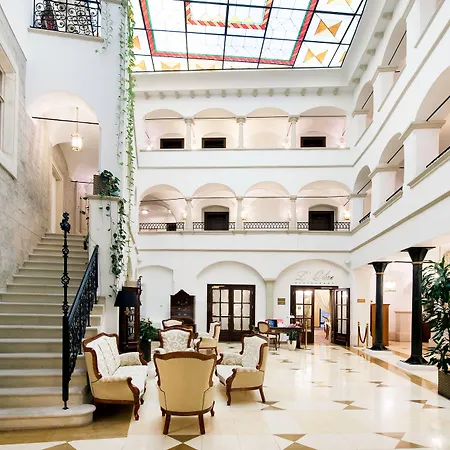 Arcadia Boutique Hotell